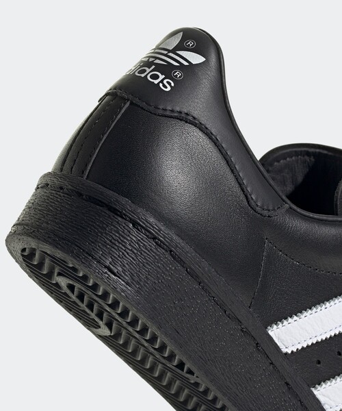 アラタページ*.゜ ADIDAS ORIGINALS + Taqwa Bint Ali Megaride メタリックレザー