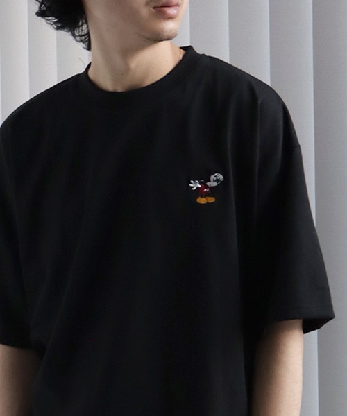 Disney(ディズニー)の「【Disney/ディズニー】サガラ刺繍ハーフスリーブTシャツ(Tシャツ/カットソー・メンズ・ブラック/オフホワイト/オートミール/スミクロ・LL/M/L)」の12枚目の写真