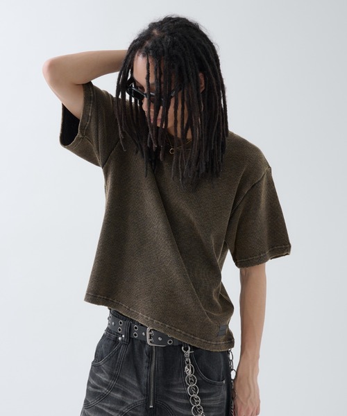 ANDER HUNK（アンダーハンク）の「Dameged Short Thermal T-shirt / ダメージショートサーマルTシャツ（Tシャツ/カットソー・メンズ・ブラック/ブラック系/ブラウン・MEDIUM/LARGE）」の3枚目の写真