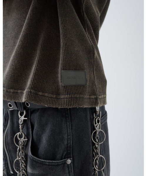 ANDER HUNK（アンダーハンク）の「Dameged Short Thermal T-shirt / ダメージショートサーマルTシャツ（Tシャツ/カットソー・メンズ・ブラック/ブラック系/ブラウン・MEDIUM/LARGE）」の11枚目の写真