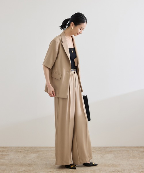 ROPE'（ロペ）の「【洗える・カセット服・新色追加】トリアセバックサテン ハーフスリーブジャケット/セットアップ対応（テーラードジャケット・レディース・ベージュ/ネイビー/ブラック・36/38）」の6枚目の写真