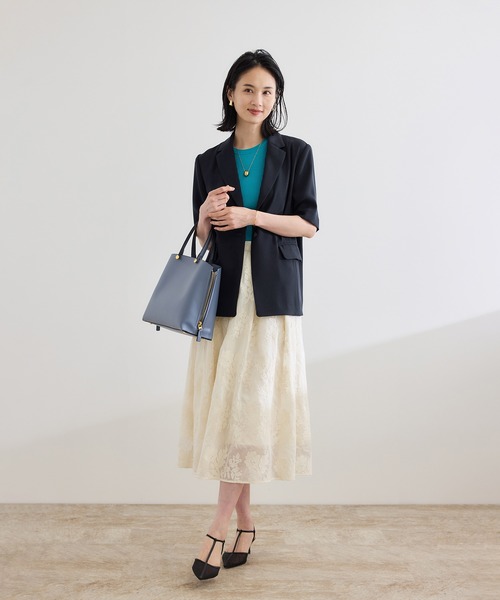 ROPE'（ロペ）の「【洗える・カセット服・新色追加】トリアセバックサテン ハーフスリーブジャケット/セットアップ対応（テーラードジャケット・レディース・ベージュ/ネイビー/ブラック・36/38）」の7枚目の写真