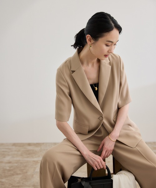 ROPE'（ロペ）の「【洗える・カセット服・新色追加】トリアセバックサテン ハーフスリーブジャケット/セットアップ対応（テーラードジャケット・レディース・ベージュ/ネイビー/ブラック・36/38）」の12枚目の写真