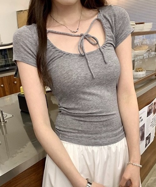 LADY LIKE（レディライク）の「デコルテリボン3WAYトップス（Tシャツ/カットソー・レディース・ホワイト/ブラック/グレー・M）」の7枚目の写真