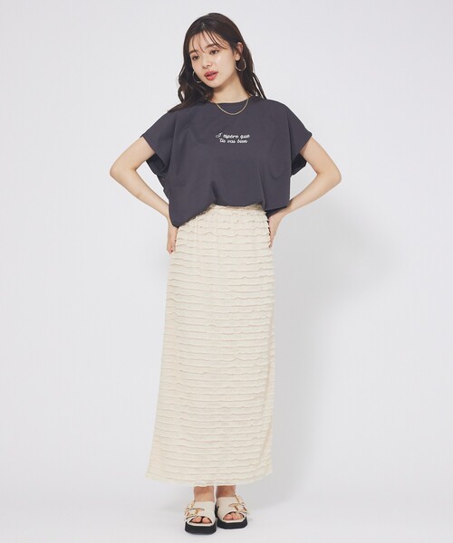 abahouse mavie(アバハウスマヴィ)の「刺繍ロゴTシャツ/半袖(Tシャツ/カットソー・レディース・グレー系その他2/ホワイト系その他2/グレー系その他/ホワイト系その他・フリー)」の11枚目の写真