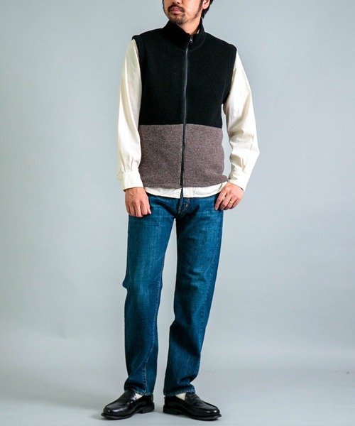 OMNIGOD（オムニゴッド）の「[OMNIGOD mens / オムニゴッド] 生成りシャンブレー ワークシャツⅢ（シャツ/ブラウス・メンズ・アイボリー・2/3/4）」の4枚目の写真