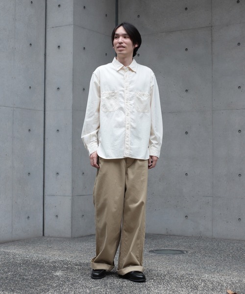 OMNIGOD（オムニゴッド）の「[OMNIGOD mens / オムニゴッド] 生成りシャンブレー ワークシャツⅢ（シャツ/ブラウス・メンズ・アイボリー・2/3/4）」の18枚目の写真