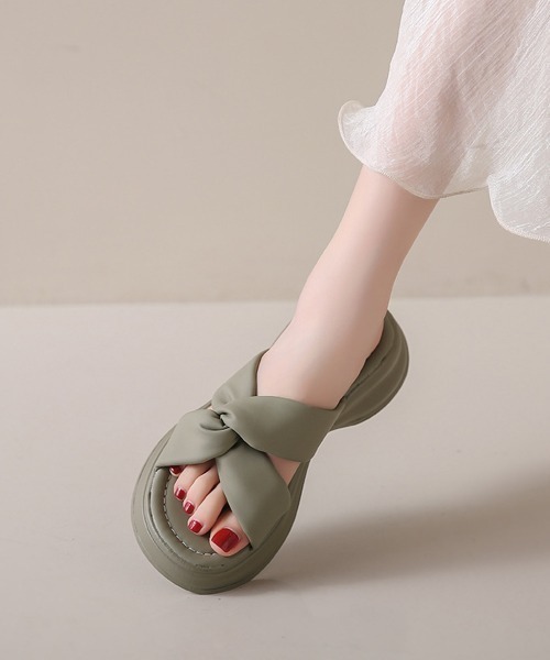 gossip!ロサンゼルス(ゴシップロサンゼルス)の「厚底トングミュールサンダル ビーチサンダル 美脚 夏(サンダル・レディース・ブラック/カーキ・M/L/XL/S)」の14枚目の写真