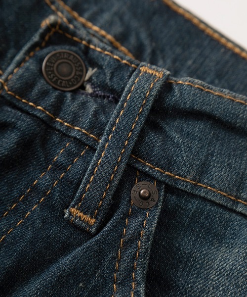 Levi's（リーバイス）の「【74】【Levi's/リーバイス】505 REGULAR STRAIGHT/505レギュラーストレート/ストレッチ（デニムパンツ・メンズ・インディゴブルー/ダークインディゴブルー/ライトブルー/ブルー・32inch/33inch/34inch/36inch/31inch/30 inch/30inch/29inch/28inch）」の7枚目の写真