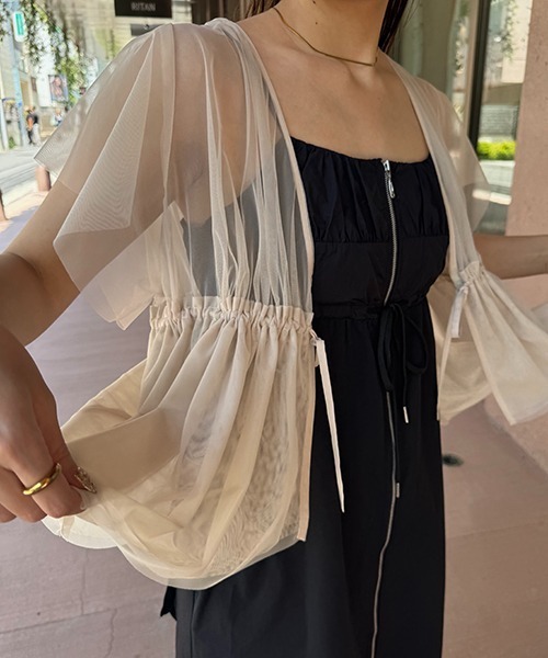 WILLFULLY（ウィルフリー）の「frill sleeve peplum tulle tops（シャツ/ブラウス・レディース・タン/ブラック・FREE）」の17枚目の写真