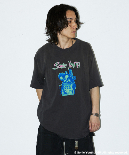 JOURNAL STANDARD（ジャーナルスタンダード）の「SONIC YOUTH / ソニック・ユース 別注 プリント Tシャツ（Tシャツ/カットソー・メンズ・ブラック系その他/ブラック/アーミー/ホワイト/ホワイト系その他/ブラウン/パープル・SMALL/MEDIUM/LARGE）」の18枚目の写真