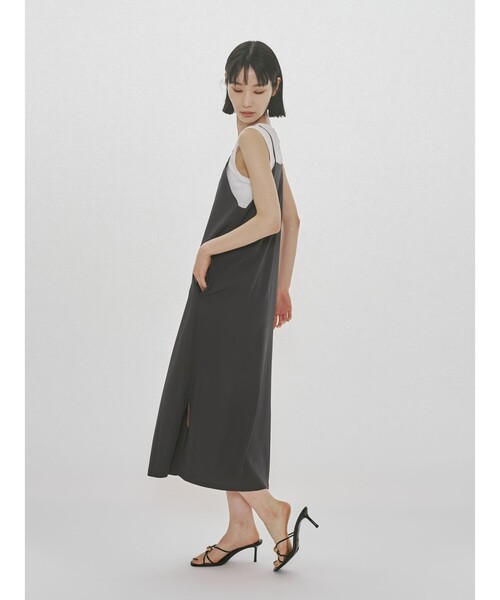 MIDIUMISOLID(ミディウミソリッド)の「MIDIUMISOLID for Ladies 2WAYキャミソールワンピース(ワンピース・レディース・ブラック/チャコールグレー・FREE)」の8枚目の写真