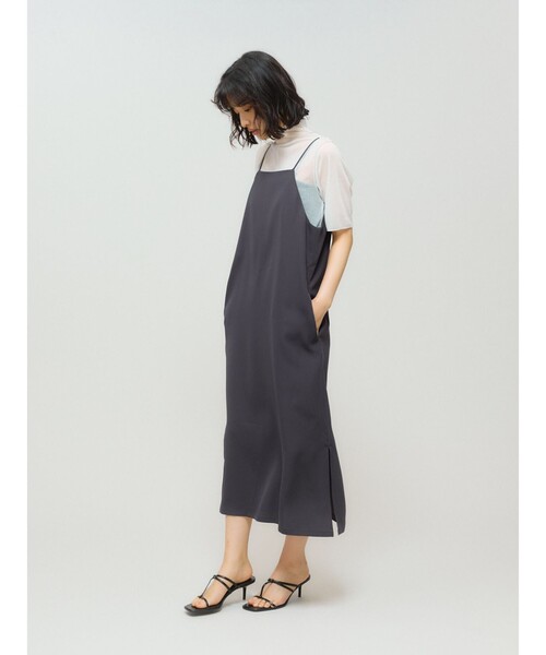 MIDIUMISOLID(ミディウミソリッド)の「MIDIUMISOLID for Ladies 2WAYキャミソールワンピース(ワンピース・レディース・ブラック/チャコールグレー・FREE)」の13枚目の写真