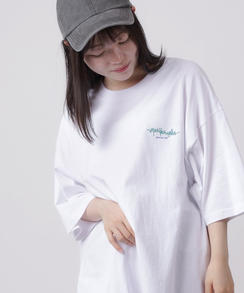 Mark Gonzales(マーク・ゴンザレス)の「【90】【MarkGonzales/マークゴンザレス】バックプリント アートグラフィック アソート Tシャツ ワンポイント オーバーサイズ(Tシャツ/カットソー・メンズ・グレー系1/ブラック系1/ブラック系3/ホワイト系4/ホワイト系1/ホワイト系2/グレー系2/グレー系3/グレー系4/ブラック系2/ホワイト系3/ブラック系4・M/L)」の4枚目の写真