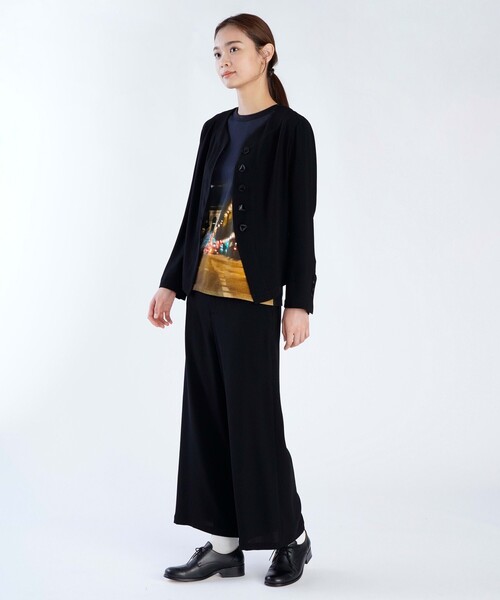 agnes b.(アニエスベー)の「ブラック トリアセテート Vネック クレープ シャツジャケット(シャツ/ブラウス・レディース・ブラック・38/36)」の5枚目の写真