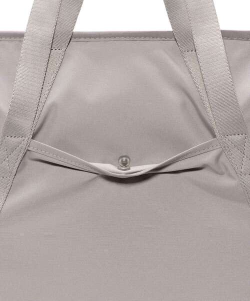 NIKE（ナイキ）の「ナイキ ジム トート (28L) / Nike Gym Tote (28L) DR7217-009 College Grey（トートバッグ・レディース・グレー系その他2・ONE SIZE）」の8枚目の写真