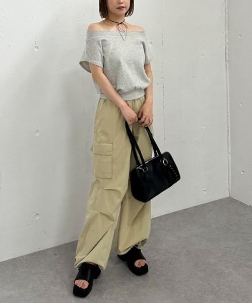 archives（アルシーヴ）の「フレンチオフショルスウェット（スウェット・レディース・グレー/オフホワイト/ネイビー・MEDIUM）」の10枚目の写真