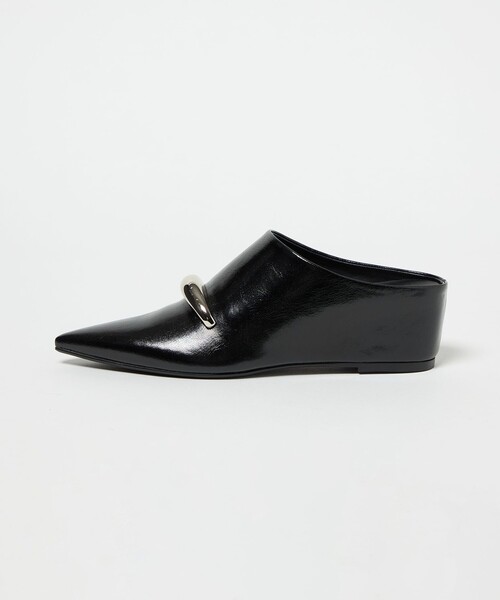 SY UNITED ARROWS(シーユナイテッドアローズ)の「<SY> ポインテッドインヒールウェッジミュール サンダル55↑(サンダル・レディース・オフホワイト/ブラック/ネイビー・22cm/22.5cm/23cm/23.5cm/24cm/24.5cm/25cm)」の3枚目の写真