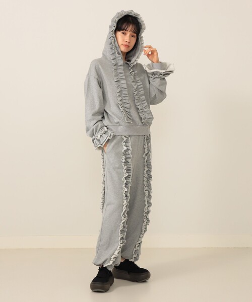 CAROLINA GLASER（カロリナ グレイサー）の「フリルスウェット フーディ（スウェット・レディース・グレー/ブラック・ONE SIZE）」の8枚目の写真