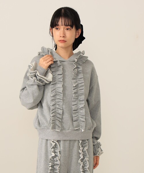 CAROLINA GLASER（カロリナ グレイサー）の「フリルスウェット フーディ（スウェット・レディース・グレー/ブラック・ONE SIZE）」の15枚目の写真