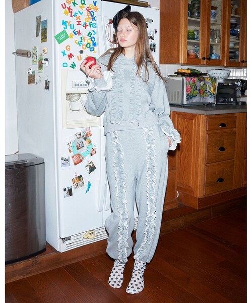 CAROLINA GLASER（カロリナ グレイサー）の「フリルスウェット フーディ（スウェット・レディース・グレー/ブラック・ONE SIZE）」の10枚目の写真