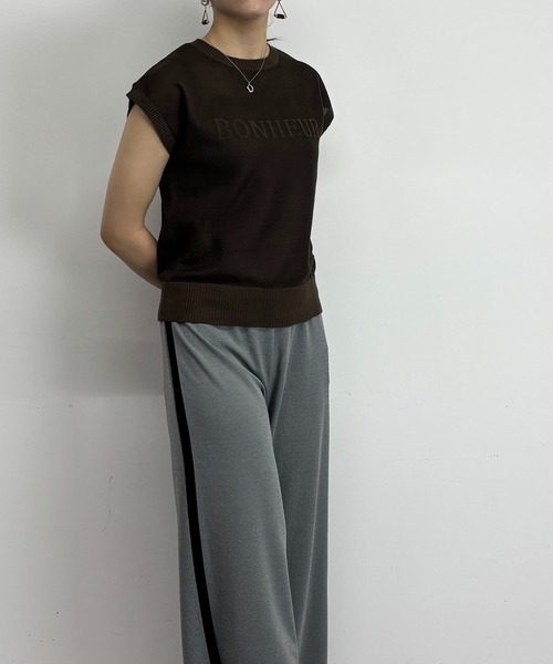 NICOLE white（ニコルホワイト）の「半袖ニットプルオーバー（ニット/セーター・レディース・ブラウン/グレー/ブラック・FREE）」の21枚目の写真