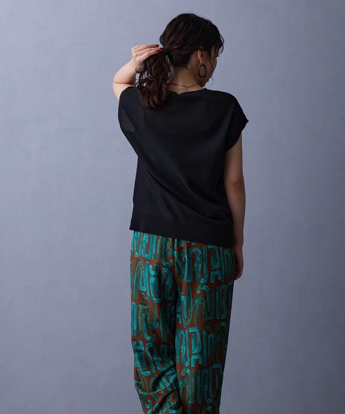 NICOLE white（ニコルホワイト）の「半袖ニットプルオーバー（ニット/セーター・レディース・ブラウン/グレー/ブラック・FREE）」の15枚目の写真