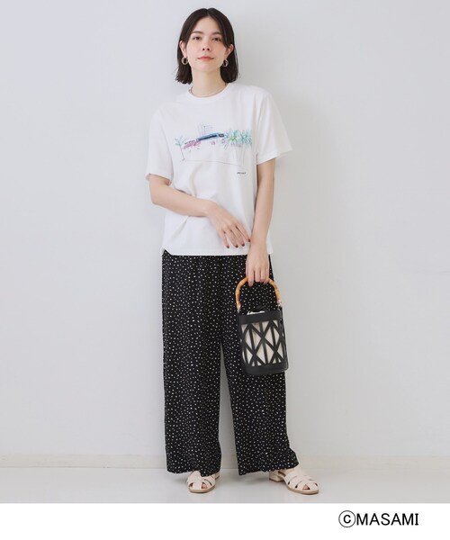 OPAQUE.CLIP(オペークドットクリップ)の「風景イラストプリントTシャツ(Tシャツ/カットソー・レディース・ブラック/ホワイト/ホワイト系1・38/40)」の5枚目の写真