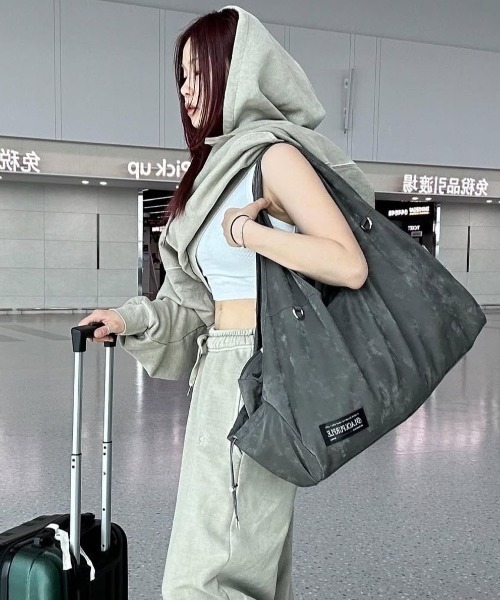 BLACKPURPLE(ブラックパープル)の「【日本未発売/WEB限定】BLACK PURPLE(ブラックパープル)/大容量 マーメイド ショルダー トートバッグ/Mermaid Vicky Bag(ショルダーバッグ・レディース・チャコールグレー/ブラウン/ブラック・FREE)」の10枚目の写真