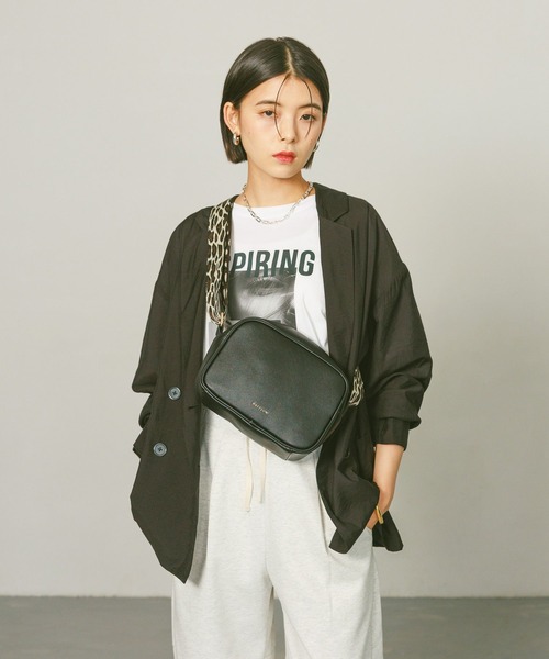 BECKY 黒白マーブルメタル系テーラードジャケット Mサイズ TIAMO BECKY 黒白マーブルメタル系テーラードジャケット Mサイズ TIAMO