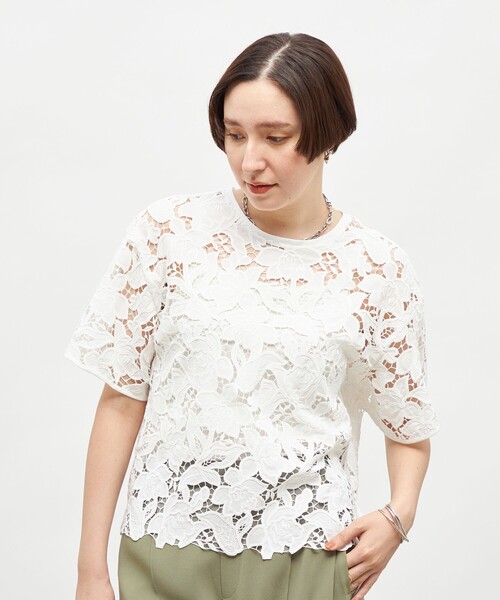 NOLLEY’S Sophi(ノーリーズソフィ)の「レースTブラウス(シャツ/ブラウス・レディース・ブラック/ホワイト・38)」の9枚目の写真