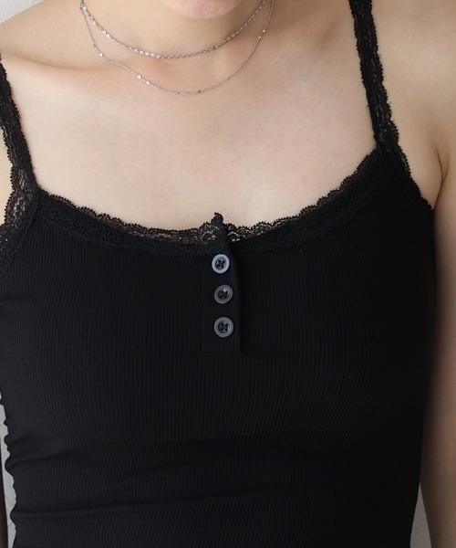 BLUEEAST（ブルーイースト）の「カップ付きレースストラップキャミソール（キャミソール・レディース・ホワイト/グレー/ブラック・MEDIUM）」の19枚目の写真