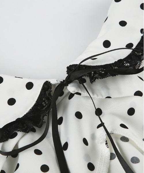 gossip!ロサンゼルス(ゴシップロサンゼルス)の「Y2K ラウンドカラー ドット柄パフスリーブブラウス(Tシャツ/カットソー・レディース・ドット・FREE)」の5枚目の写真