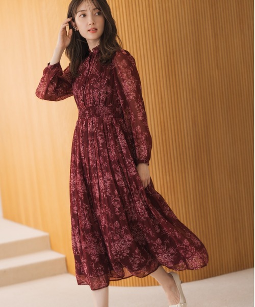 MISCH MASCH（ミッシュマッシュ）の「フラワージュイプリーツワンピース（ワンピース・レディース・ブラウン/レッド/アイボリー・S/M）」の3枚目の写真