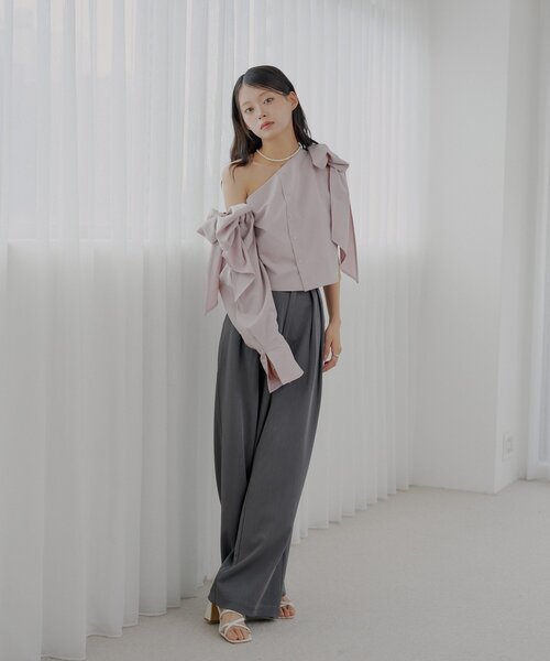 Chico（チコ）の「【SALON by Chico】アシメデザインビッグリボンシャツ（シャツ/ブラウス・レディース・グレー系その他2/ピンク/ホワイト・FREE）」の9枚目の写真