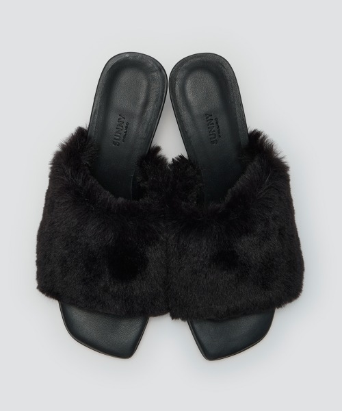 PELLICO SUNNY(ペリーコサニー)の「TOSSA ファー サンダル 5.0cm BLACK(サンダル・レディース・ブラック・35/36/37/38)」の8枚目の写真