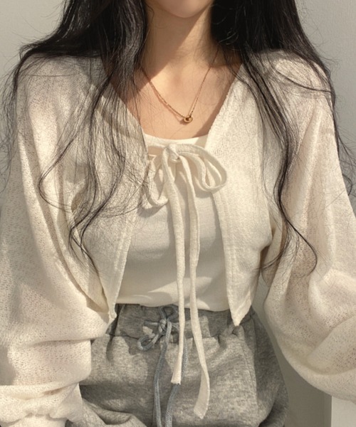 ADDITION STORE(アディションストア)の「【 フルシーズン使える♪】クロップド ワイドスリーブ ボレロ / Cropped Wide Sleeve Bolero(カーディガン/ボレロ・レディース・グレー/オフホワイト/ブラック・FREE)」の2枚目の写真