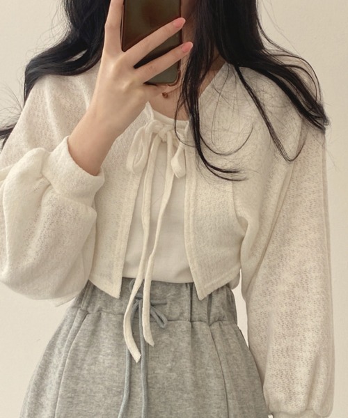 ADDITION STORE(アディションストア)の「【 フルシーズン使える♪】クロップド ワイドスリーブ ボレロ / Cropped Wide Sleeve Bolero(カーディガン/ボレロ・レディース・グレー/オフホワイト/ブラック・FREE)」の7枚目の写真