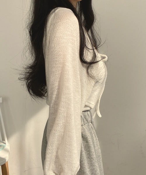 ADDITION STORE(アディションストア)の「【 フルシーズン使える♪】クロップド ワイドスリーブ ボレロ / Cropped Wide Sleeve Bolero(カーディガン/ボレロ・レディース・グレー/オフホワイト/ブラック・FREE)」の8枚目の写真