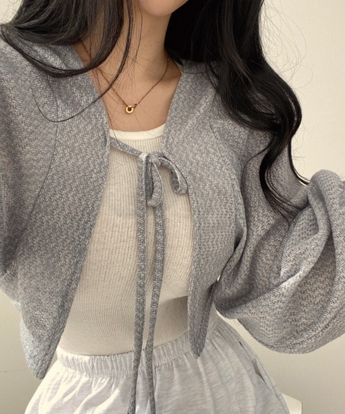 ADDITION STORE(アディションストア)の「【 フルシーズン使える♪】クロップド ワイドスリーブ ボレロ / Cropped Wide Sleeve Bolero(カーディガン/ボレロ・レディース・グレー/オフホワイト/ブラック・FREE)」の11枚目の写真