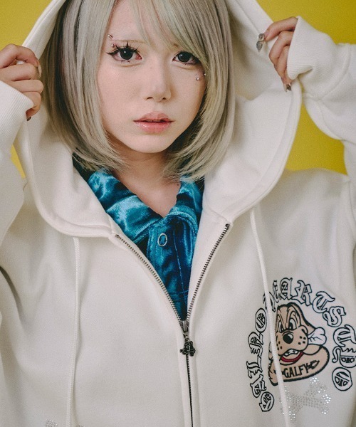 新品⭐︎異素材ドッキングトップス⭐︎定価２３１００円⭐︎デニム✖️ブラック☆送料込み antiqua 異素材切替パーカー パーカー レディース トップス 長袖