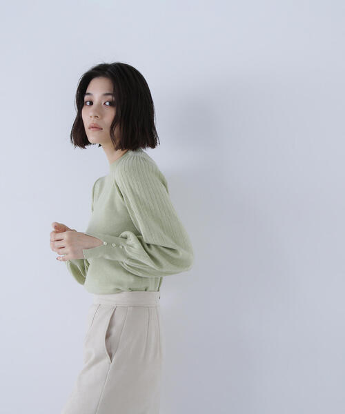 NATURAL BEAUTY BASIC（ナチュラルビューティーベーシック）の「◇プリーツスリーブニット（ニット/セーター・レディース・チャコールグレー/ライトグリーン/グレー/オフホワイト・FREE）」の17枚目の写真