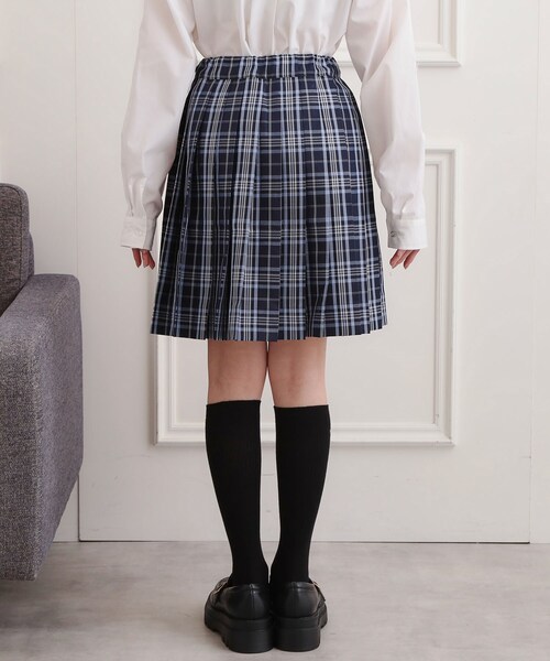 PINK-latte(ピンクラテ)の「【2026年入卒・セレモニー・卒服】チェックプリーツスカート(スカート・キッズ・ネイビー/ライトベージュ・15 /16)」の5枚目の写真