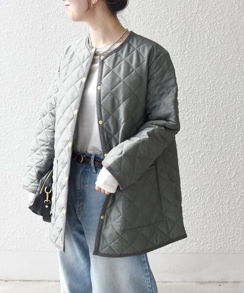 Traditional Weatherwear（トラディショナルウェザーウェア）の「Traditional Weatherwear: ARKLEY Aライン ミドル ノーカラー コート（ノーカラーコート・レディース・オリーブ/ブラック・ONE SIZE）」の18枚目の写真