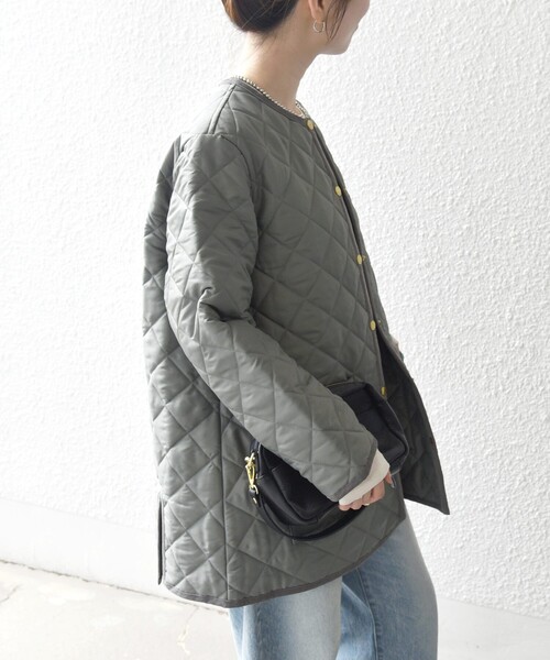 Traditional Weatherwear（トラディショナルウェザーウェア）の「Traditional Weatherwear: ARKLEY Aライン ミドル ノーカラー コート（ノーカラーコート・レディース・オリーブ/ブラック・ONE SIZE）」の19枚目の写真