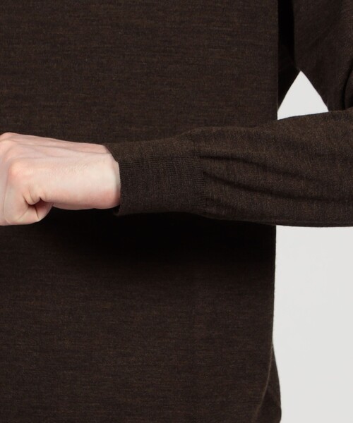 TOMORROWLAND (トゥモローランド)の「TOMORROWLAND tricot スーパーファインメリノウール クルーネックプルオーバー S-WOOL(ニット/セーター・メンズ・イエロー/ネイビー/ブラウン/グリーン/ボルドー/グレイッシュベージュ/ブラック/ライトブルー/チャコールグレー・XL/XS/S/M/L)」の16枚目の写真