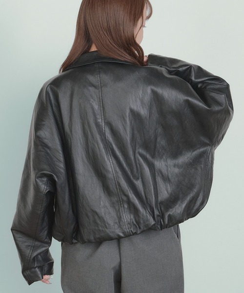 H.TOKYO(エイチトウキョウ)の「【上品さの中に抜け感をプラス】短丈ドロップショルダーブルゾン(ブルゾン・レディース・アッシュブラウン/ブラック・FREE)」の11枚目の写真