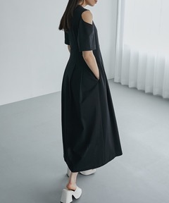 セール】2WAY OFF SHOULDER TUCK PLEATS DRESS（ドレス）｜Ameri