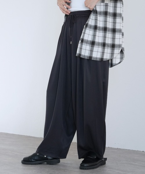 Yeoun(ヨウン)の「リラックスタックイージーパンツ【セットアップ対応】(その他パンツ・レディース・ブラック/ネイビー・FREE)」の20枚目の写真