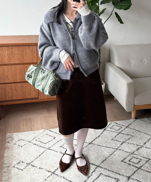 MUHET（ミュエータ）の「sequin zip-up knit cardigan / スパンコールジップニットカーディガン（カーディガン/ボレロ・レディース・チャコールグレー/ネイビー/ベージュ/ブラウン/カーキ・FREE）」の6枚目の写真